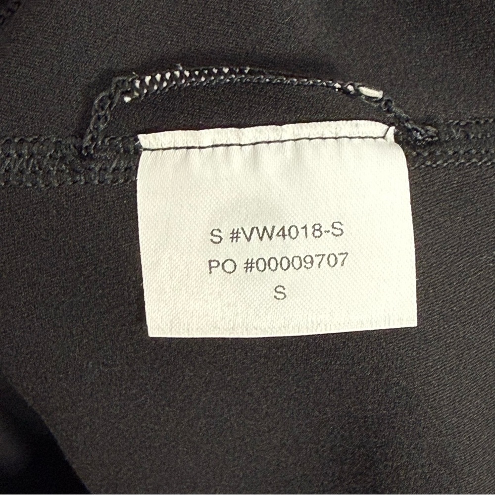 Vuori AllTheFeels™ Legging Black Size Small 22.5” Inseam - Picture 4 of 4